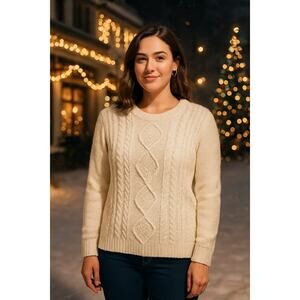 Old Navy Ivory Cable Knit Sweater Women’s
